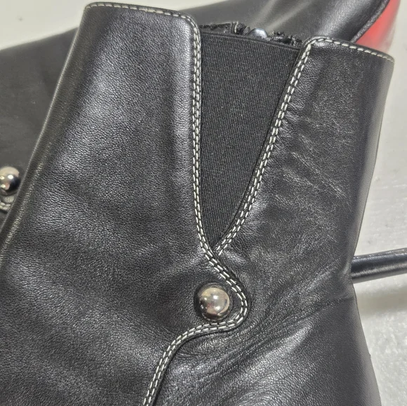 Christiabn Loyboutin Elegant Black Leather Ankle Boots 37½ 7½ - Picture 9 of 12